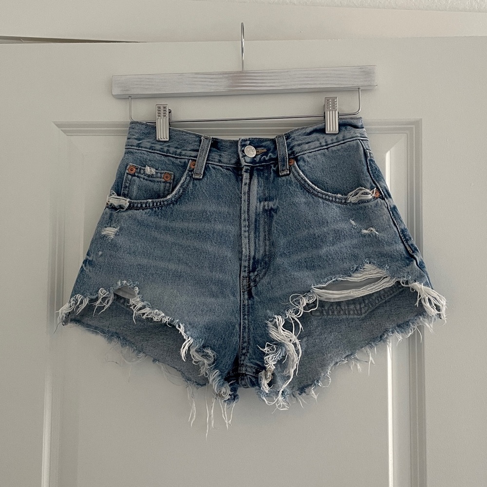 Zara Jean Shorts Zipper Fly Distressed Pockets High Rise Blue